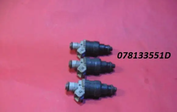 Volkswagen PASSAT B5.5 Fuel injector 078133551D