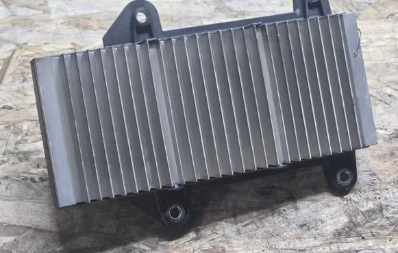 BMW 7 E65 E66 Power management control unit 6925655 106756 8ES00827003
