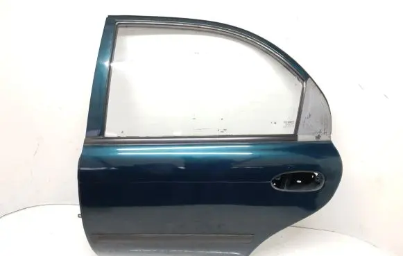 KIA Shuma Rear door