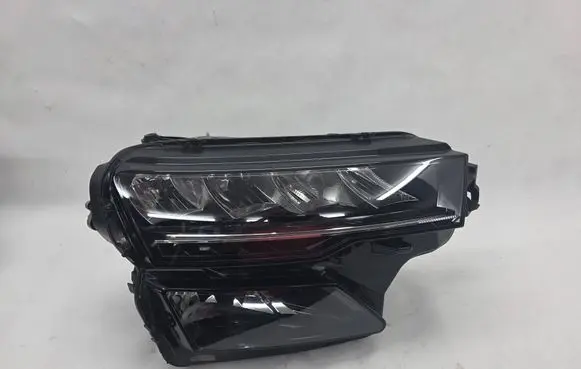 Skoda Karoq Headlight/headlamp SPEED57B941010 57B941010