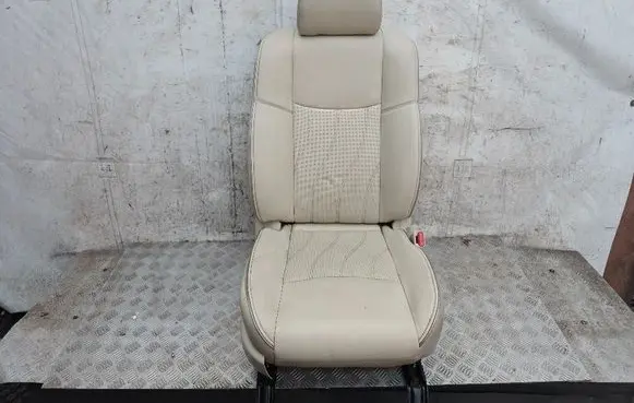 Infiniti QX60 L50 Front passenger seat FABA56J0911 NR9NA