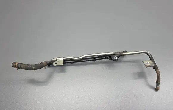 Honda CR-V Engine coolant pipe/hose