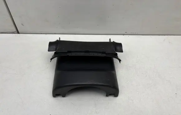 Seat Leon (5F) Steering wheel column trim 5F0858560C