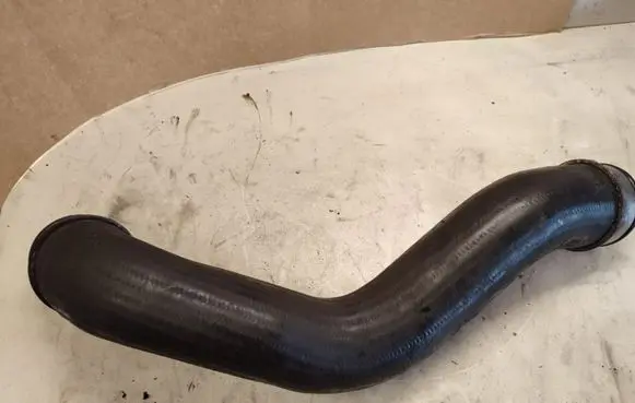 Mercedes-Benz CLS C219 Intercooler hose/pipe A2115282482Q2