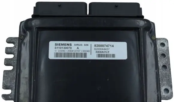 Renault Megane III Engine control unit/module 8200074714