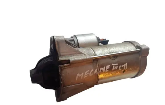 Renault Megane III Starter motor 233001375R