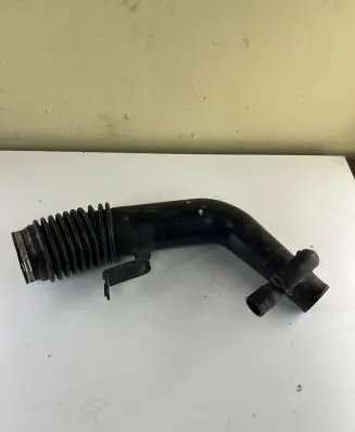 Opel Frontera B Air intake hose/pipe 897142010