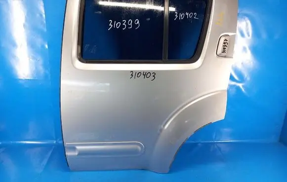 Nissan Pathfinder R51 Front door 82101EA530