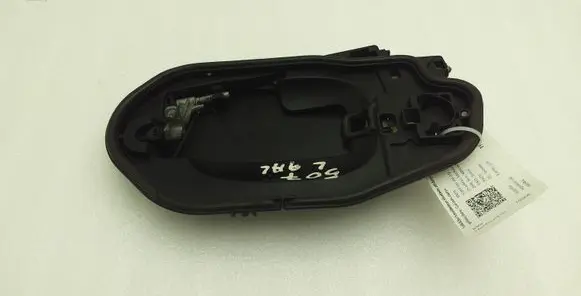 Rear door exterior handle/bracket