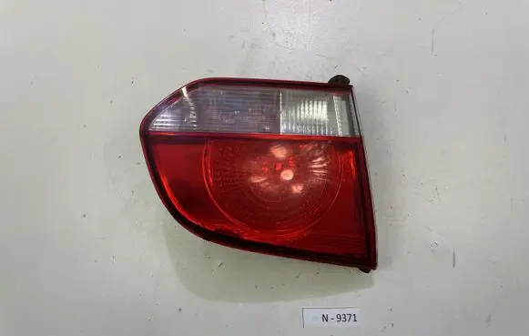 Volkswagen Golf VI Tailgate rear/tail lights