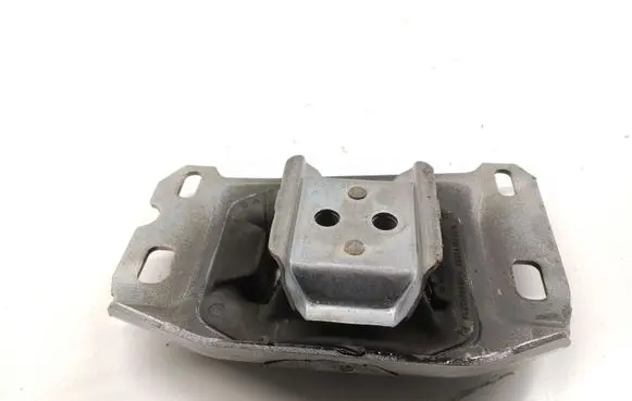 Citroen Berlingo Gearbox mount 9673768480