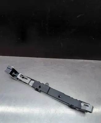 Audi A8 S8 D3 4E Rear bumper mounting bracket 4E0809916A 4E0810916A