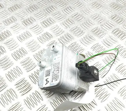 Peugeot 208 II Hybrid/electric vehicle battery fan 9831600480