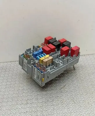 Fiat Panda III Fuse module 51987784 004150374