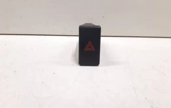Toyota Avensis T250 Hazard light switch 157963