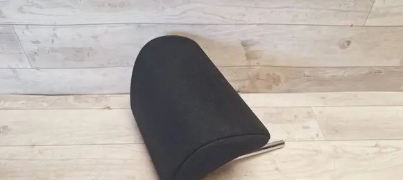 Toyota Auris 150 Rear seat headrest 