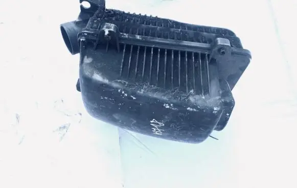 Air filter box