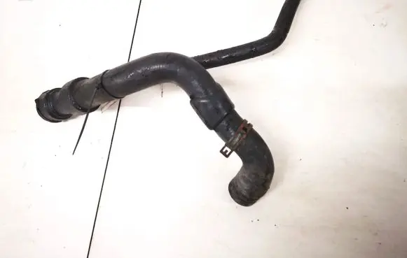 Volkswagen PASSAT B5 Engine coolant pipe/hose 8d0121055g
