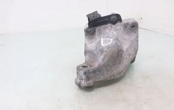 Mercedes-Benz E W211 Engine mounting bracket A6422230104