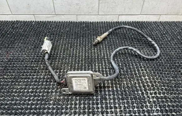 Mercedes-Benz E W213 Lambda probe sensor A0009054410 A2135407104