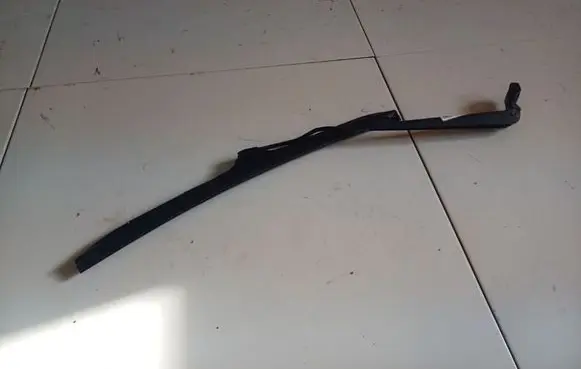 Citroen Xsara Rear wiper blade arm 