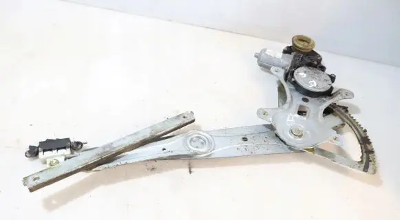 Toyota Corolla E120 E130 Rear window lifting mechanism without motor