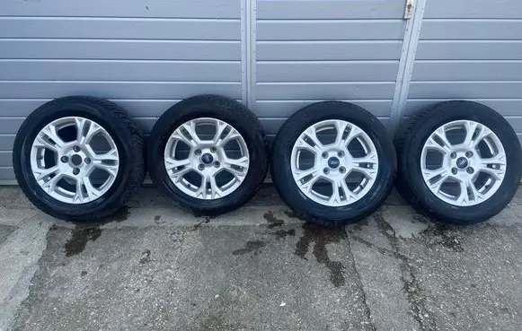 Ford B-MAX R15 alloy rim 