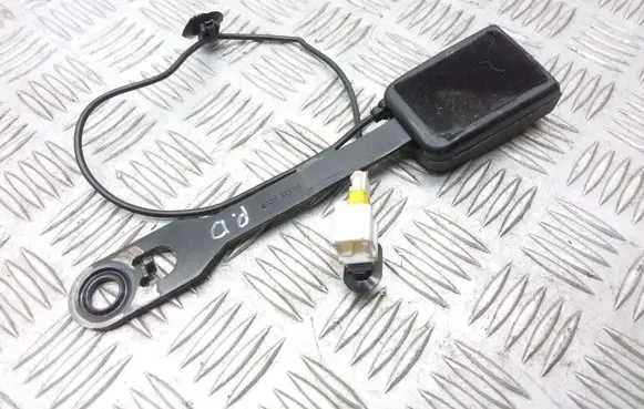 Citroen C4 I Front seatbelt buckle