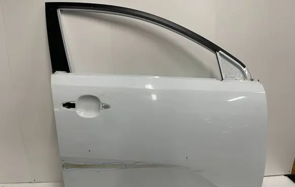 KIA Sportage Front door