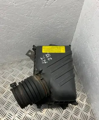 Hyundai Tucson JM Air filter box 281002E200