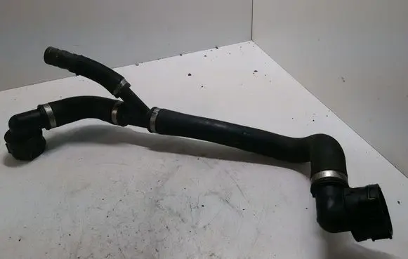 Land Rover Evoque I Engine coolant pipe/hose GJ328260AA HSRZ00549