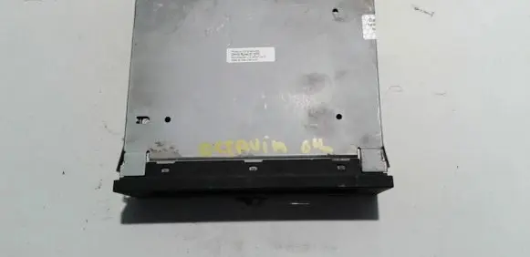 Skoda Octavia Mk2 (1Z) CD/DVD changer 1Z0035111 CX-CV1491G