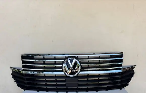 Volkswagen Multivan T6 Front bumper upper radiator grill 7LA853651B