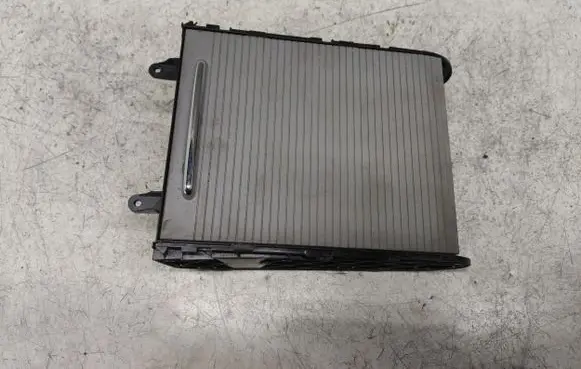 Volkswagen PASSAT B6 Cup holder front 