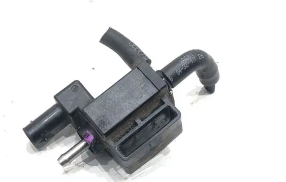 Volkswagen Tiguan Allspace Fuel pressure regulator 06H906283J