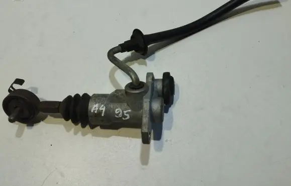 Audi A4 S4 B5 8D Clutch master cylinder 8D1721401