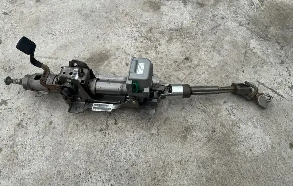 Chrysler Grand Voyager V Steering wheel axle 05026132AC 33521201 33521301