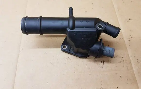 Volkswagen Eos Engine coolant pipe/hose 03L121132