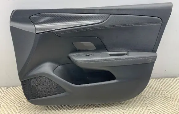 Opel Mokka B Front door card panel trim