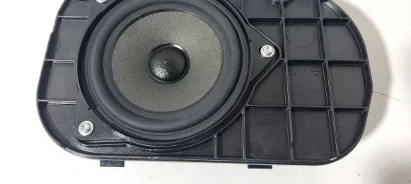 BMW 5 F10 F11 Parcel shelf speaker 9239183 16014910