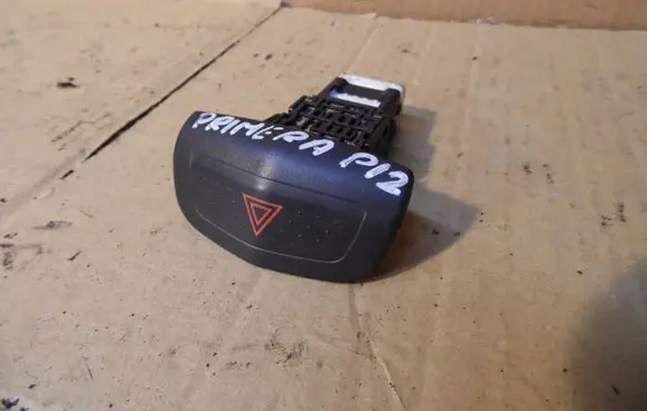Nissan Primera Hazard light switch