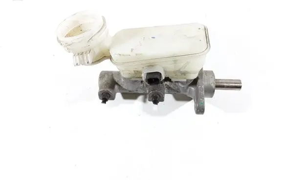 Master brake cylinder