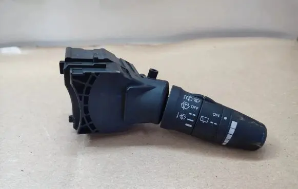 Nissan Terrano Wiper control stalk 25260AV770