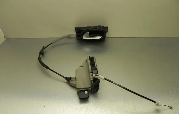 Peugeot 208 I Loading door lock 9688081080 I7313