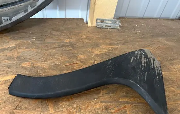 Fiat 500L Rear arch trim 735650811 17656 009859S