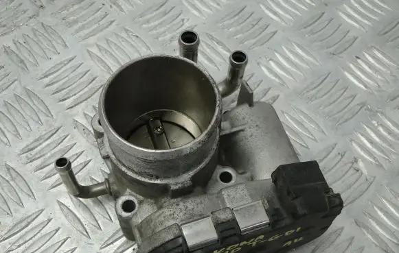 Hyundai Kona I Throttle valve 35100-04610