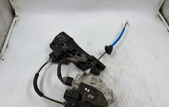 Audi A4 S4 B8 8K Front door lock 8J1837016A