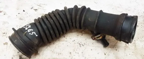 Toyota Auris 150 Air intake hose/pipe