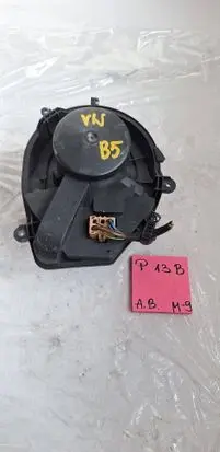 Volkswagen PASSAT B5 Heater fan/blower 740221233F