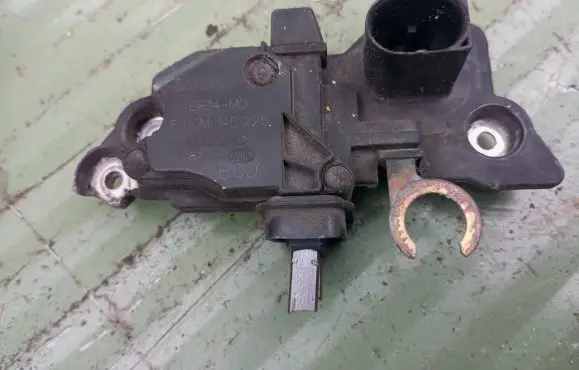 Audi A3 S3 8L Generator/alternator F00M145225